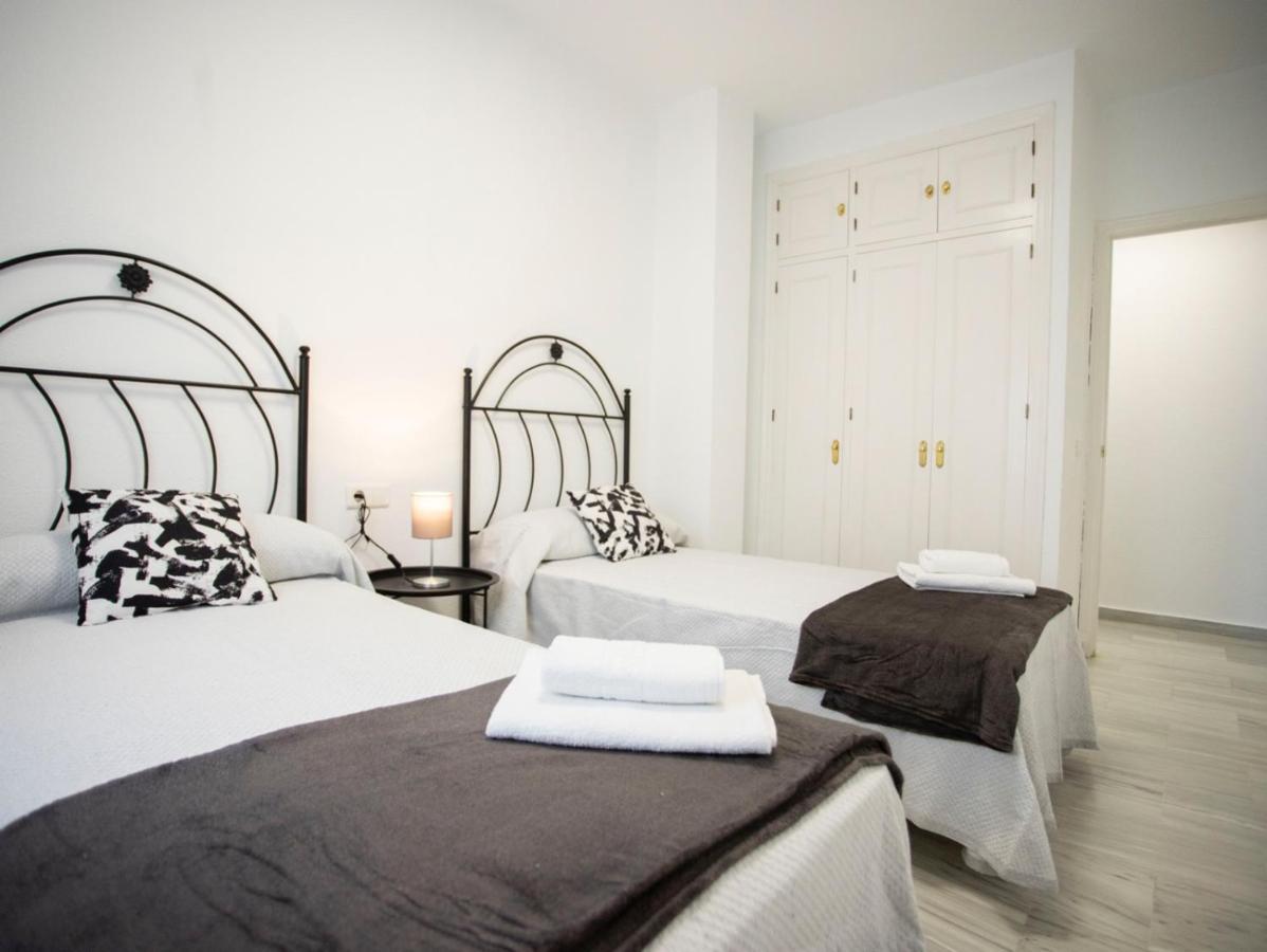 Colon 1 Apartment El Puerto de Santa Maria Luaran gambar